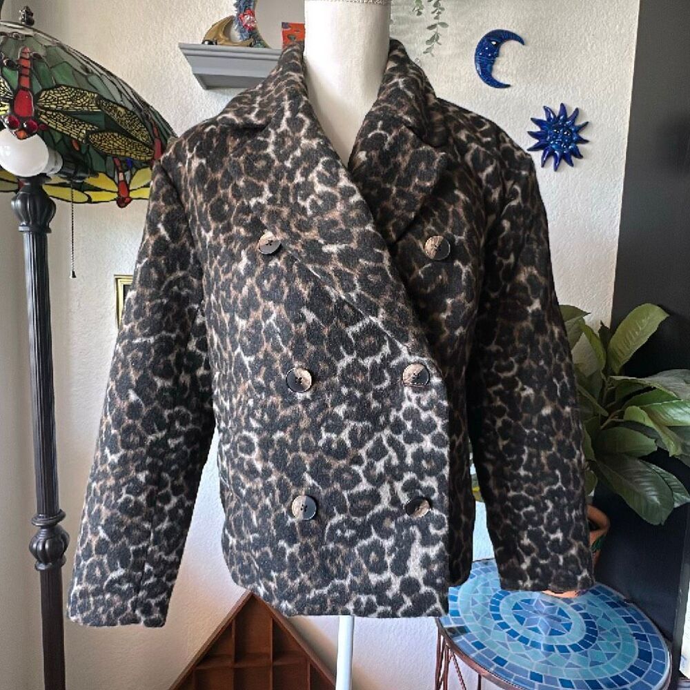 A new Day Size Small Leopard print Coat Womens